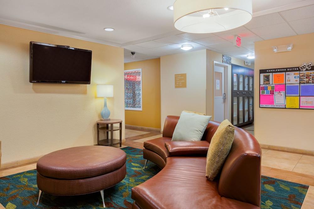 Candlewood Suites Medford By Ihg Exterior photo