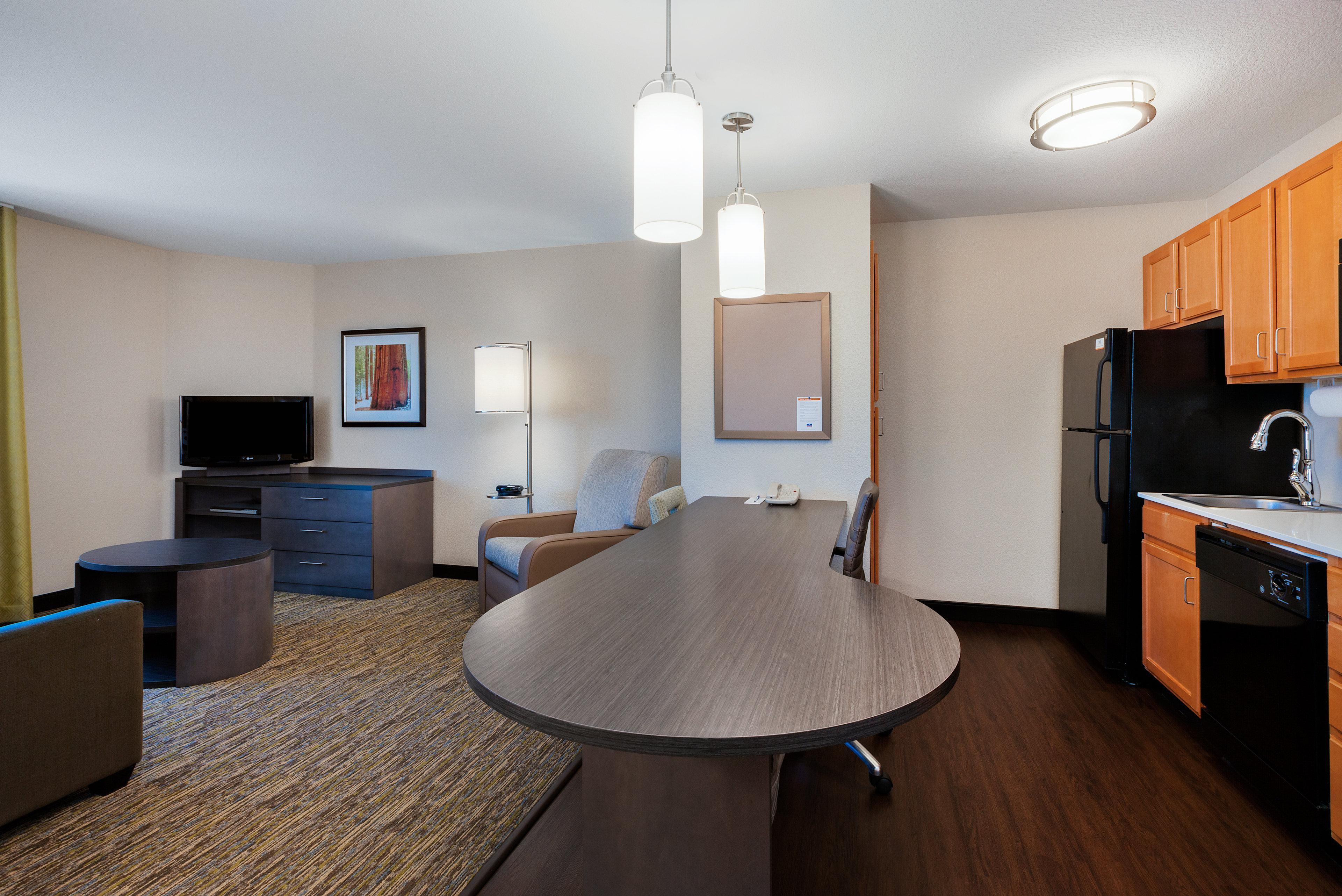 Candlewood Suites Medford By Ihg Exterior photo