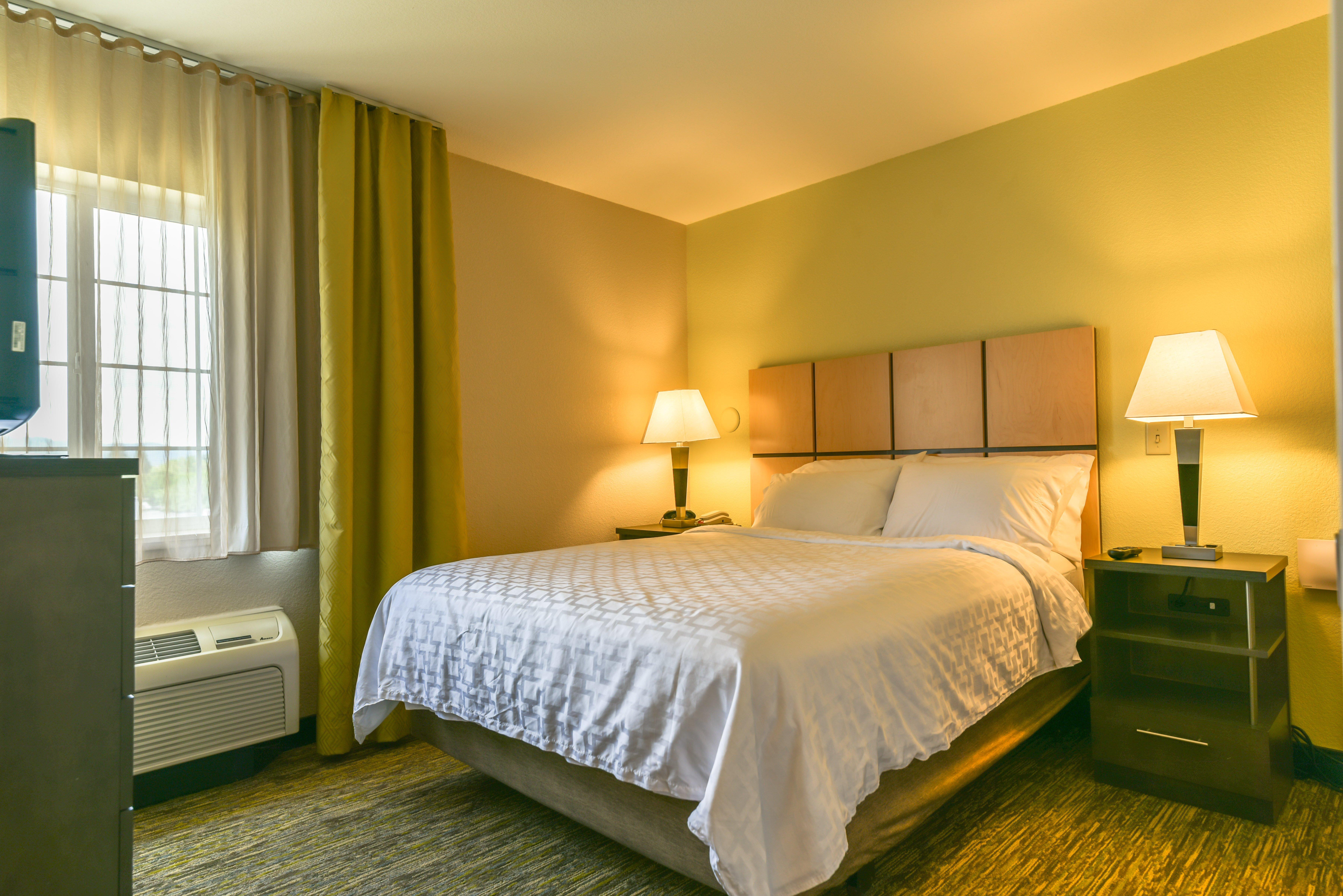 Candlewood Suites Medford By Ihg Exterior photo