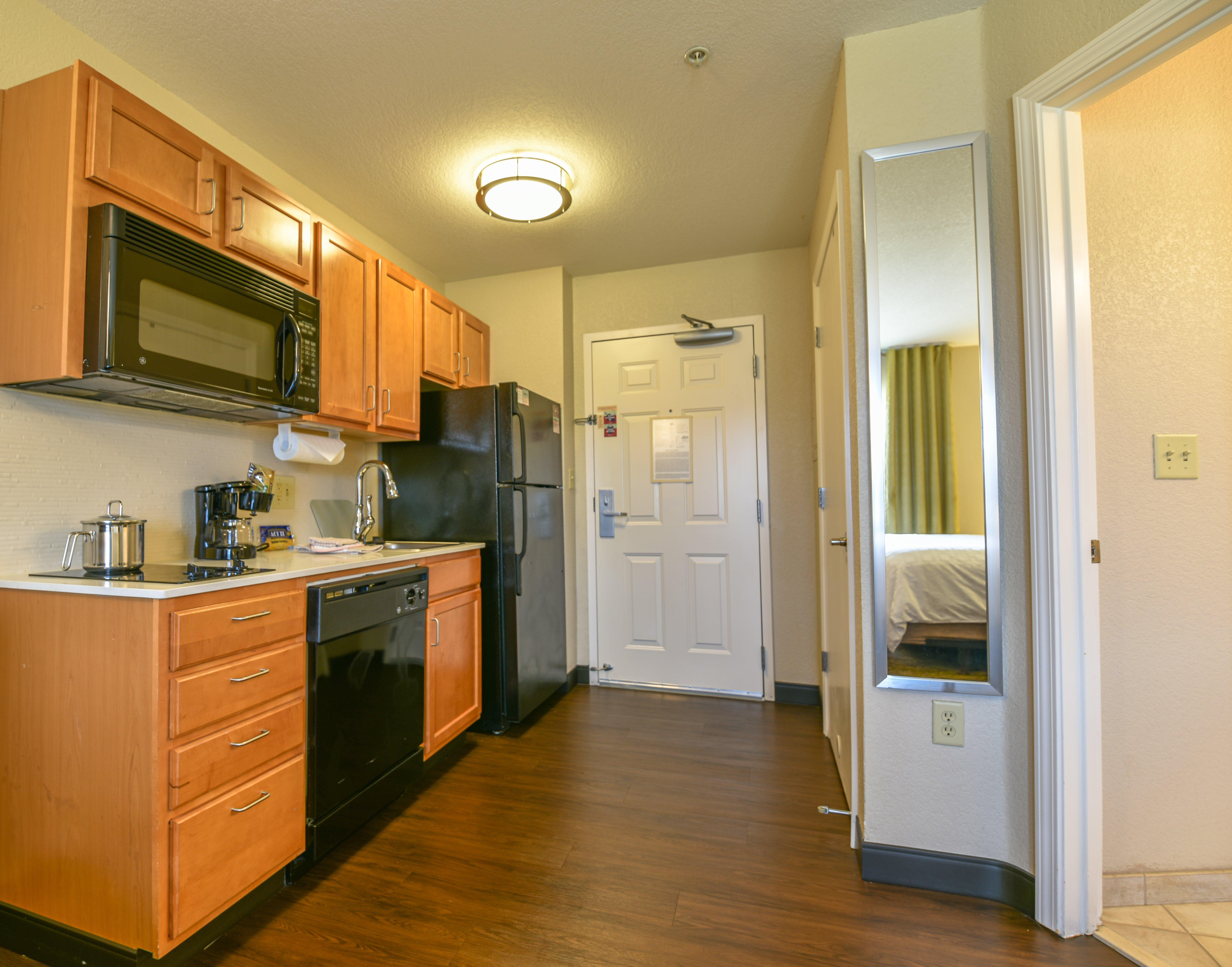 Candlewood Suites Medford By Ihg Exterior photo