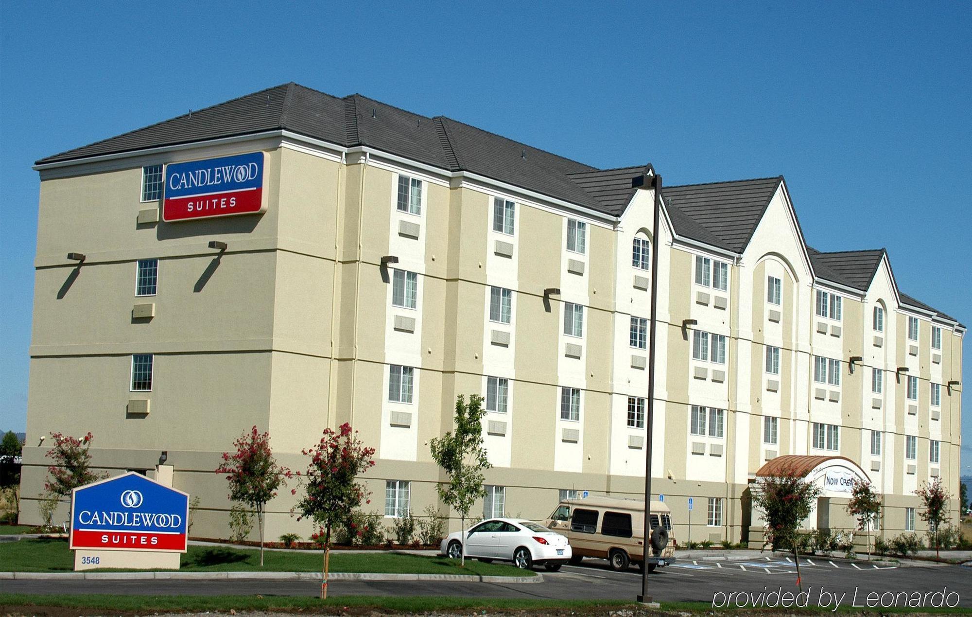 Candlewood Suites Medford By Ihg Exterior photo