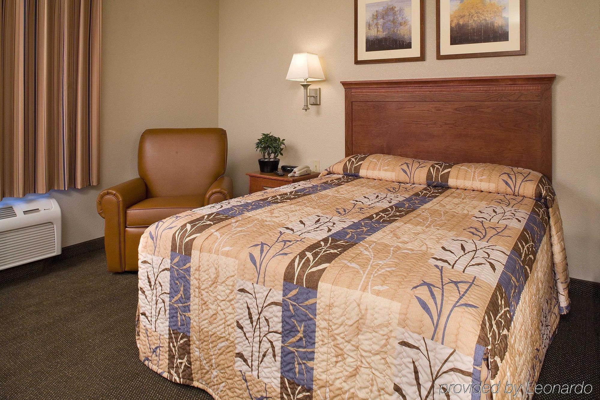 Candlewood Suites Medford By Ihg Exterior photo