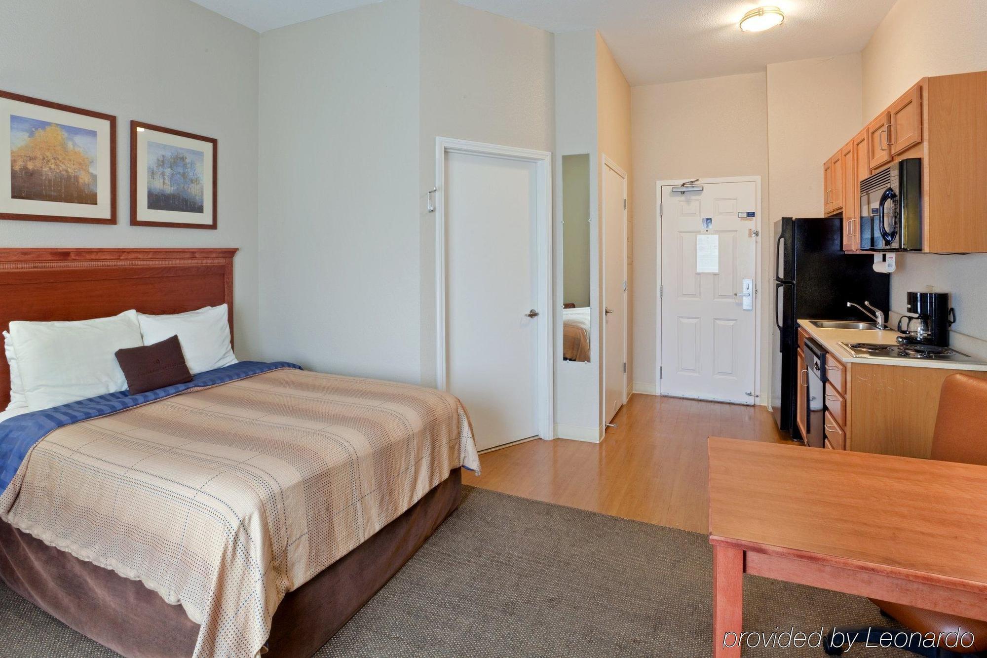 Candlewood Suites Medford By Ihg Exterior photo